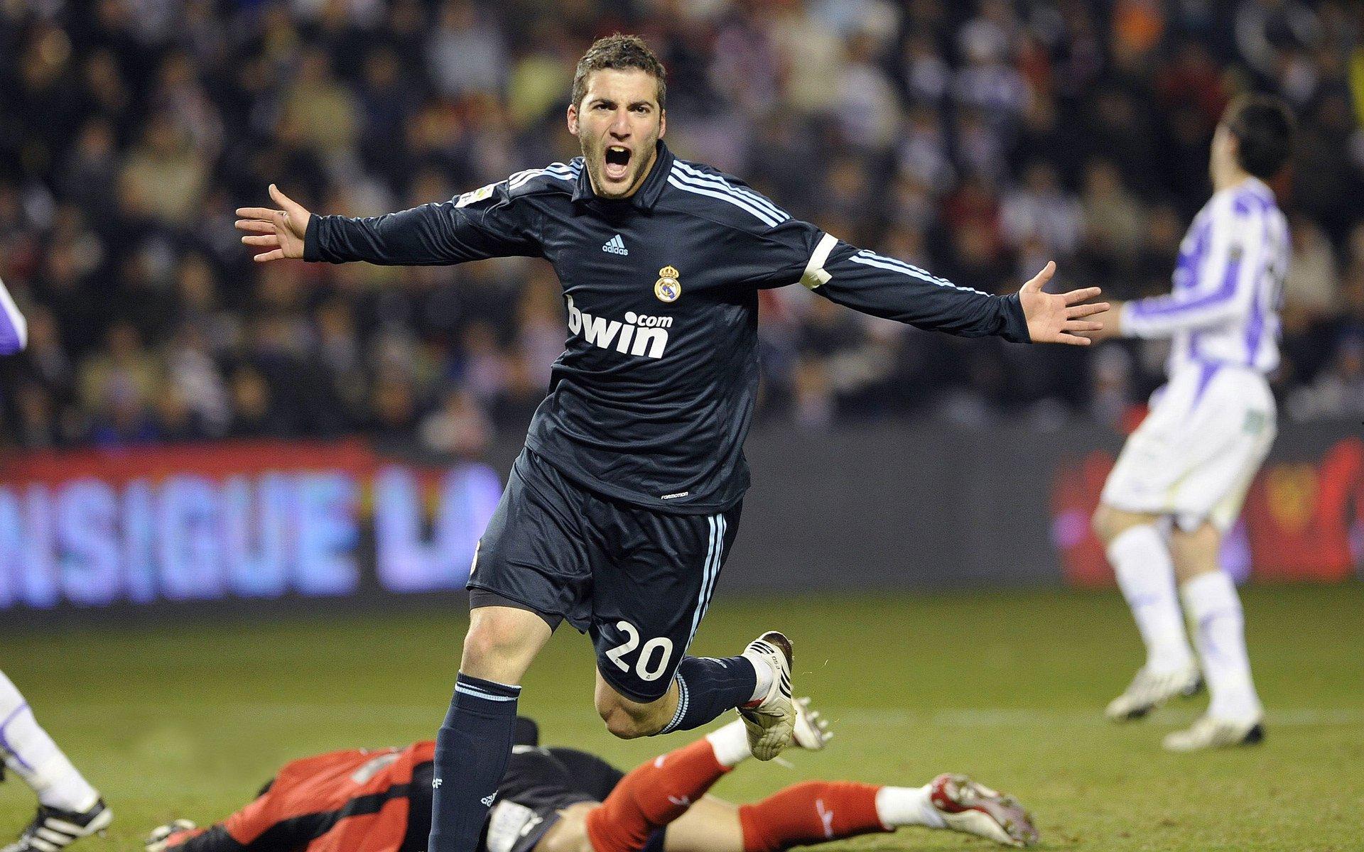 【早报】C罗复出即破门！恩威并施被滕哈赫玩明白了？