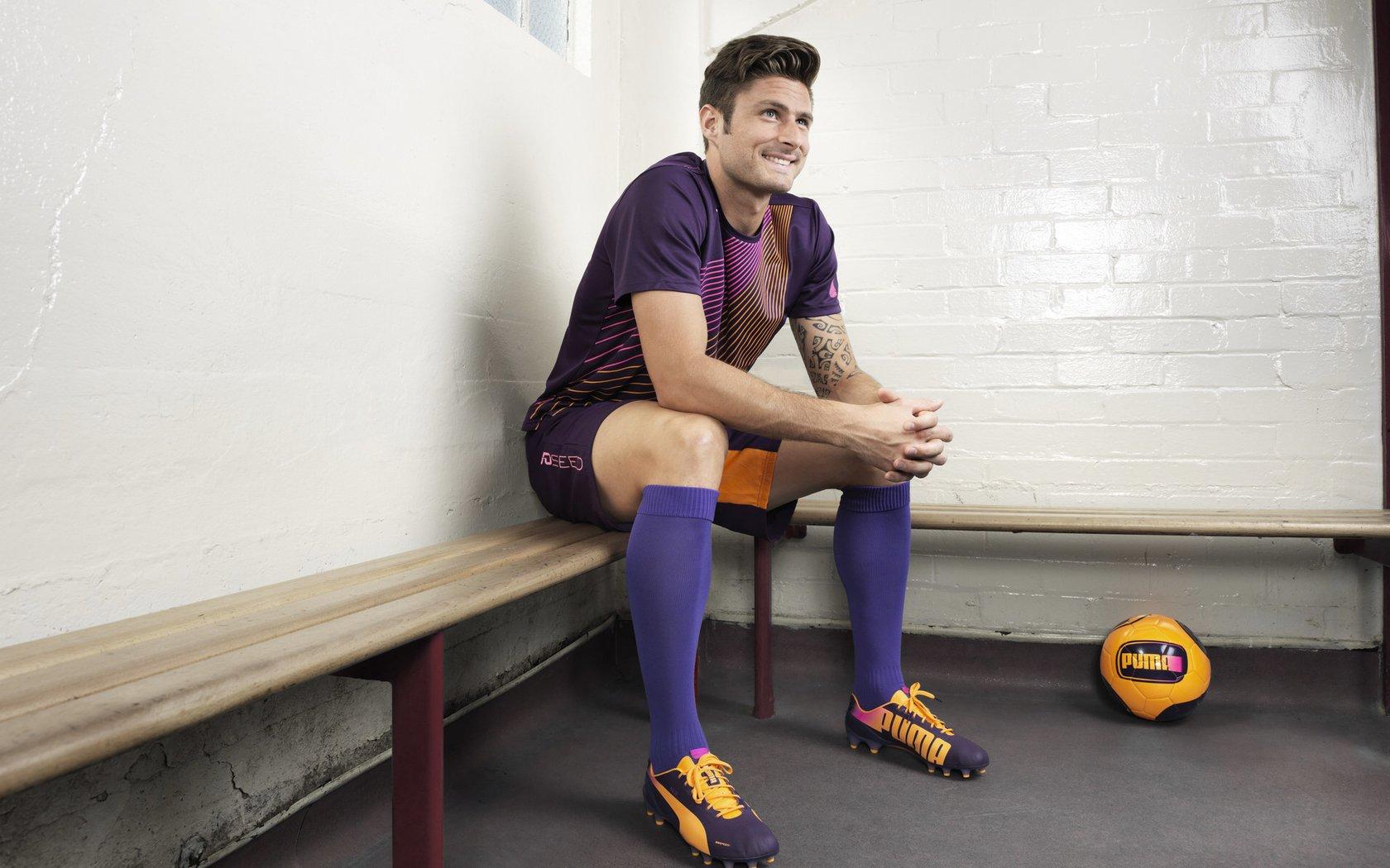 来如闪电去如风，健步如飞影无踪